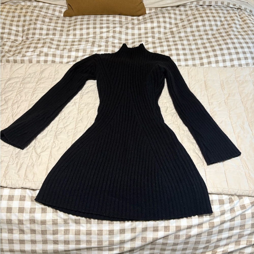 Elegant Black Ribbed Knit Dress